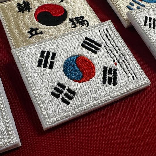 Taegeukgi signed by freedom fighter Kim Gu