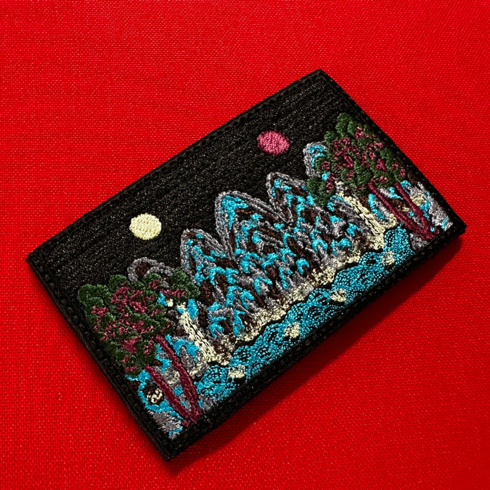 (1)Sun, Moon, and Five Peaks Patch(Irworobongdo; 日月五峯圖)