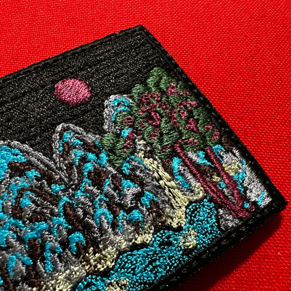 (1)Sun, Moon, and Five Peaks Patch(Irworobongdo; 日月五峯圖)